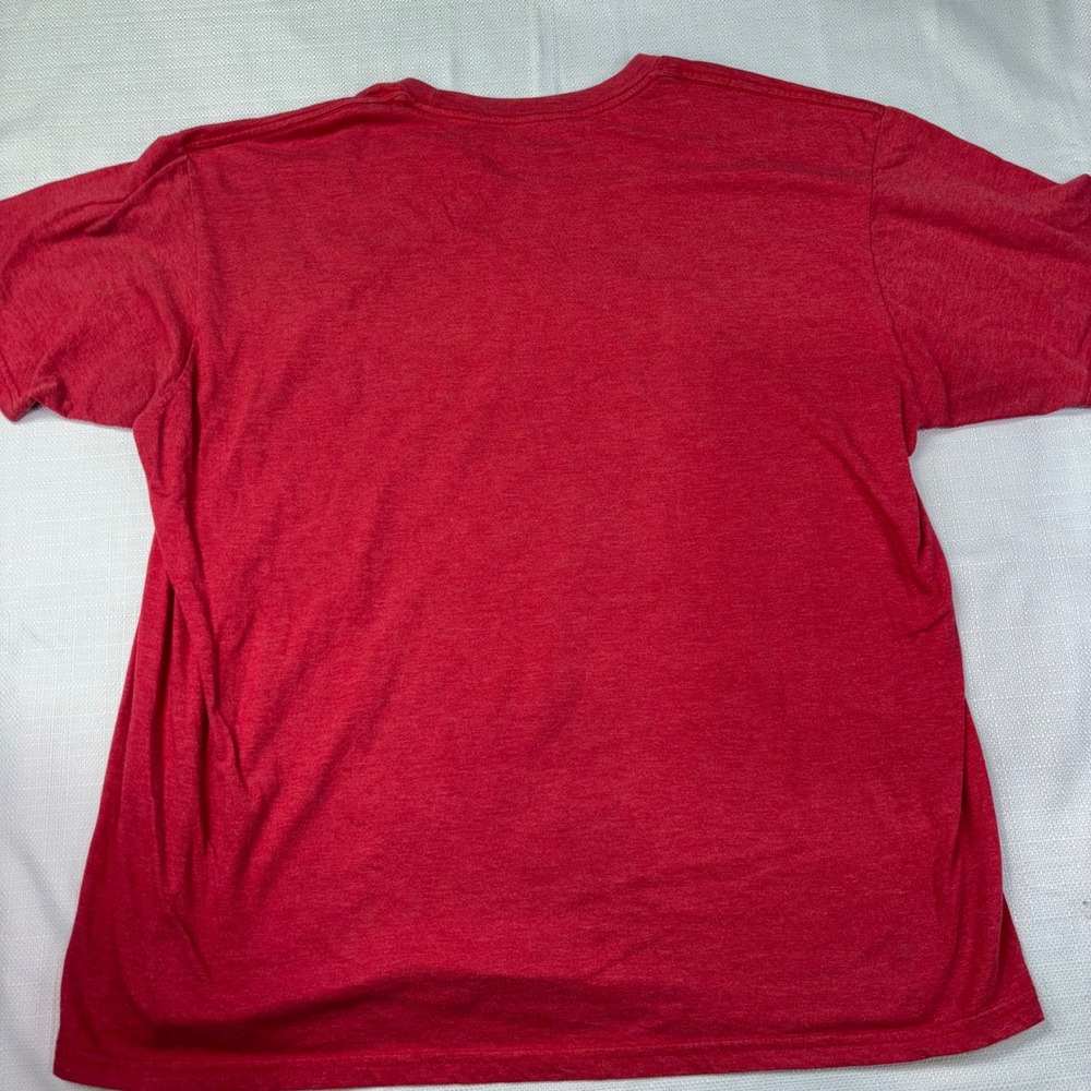 Disney‎ T-Shirt Men's XXL Lion King Hakuna Matata Red Graphic - Picture 4 of 4